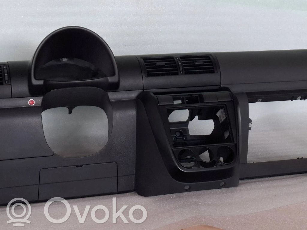 Volkswagen Fox Panelis 