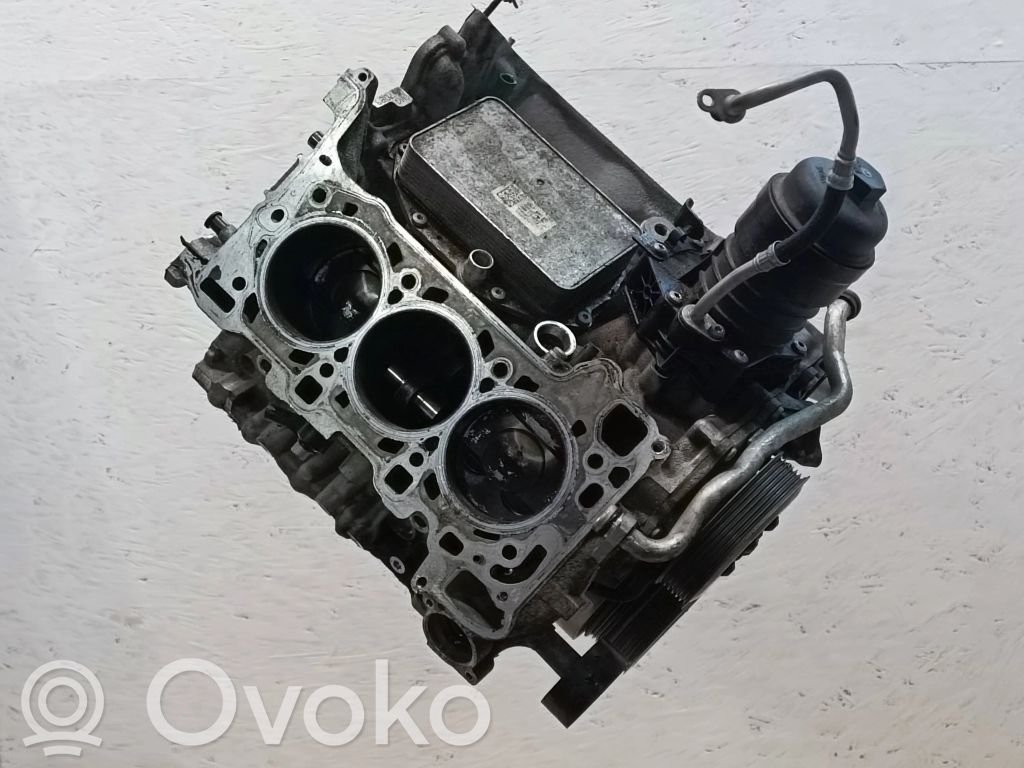 Audi A4 S4 B9 Blokas 
