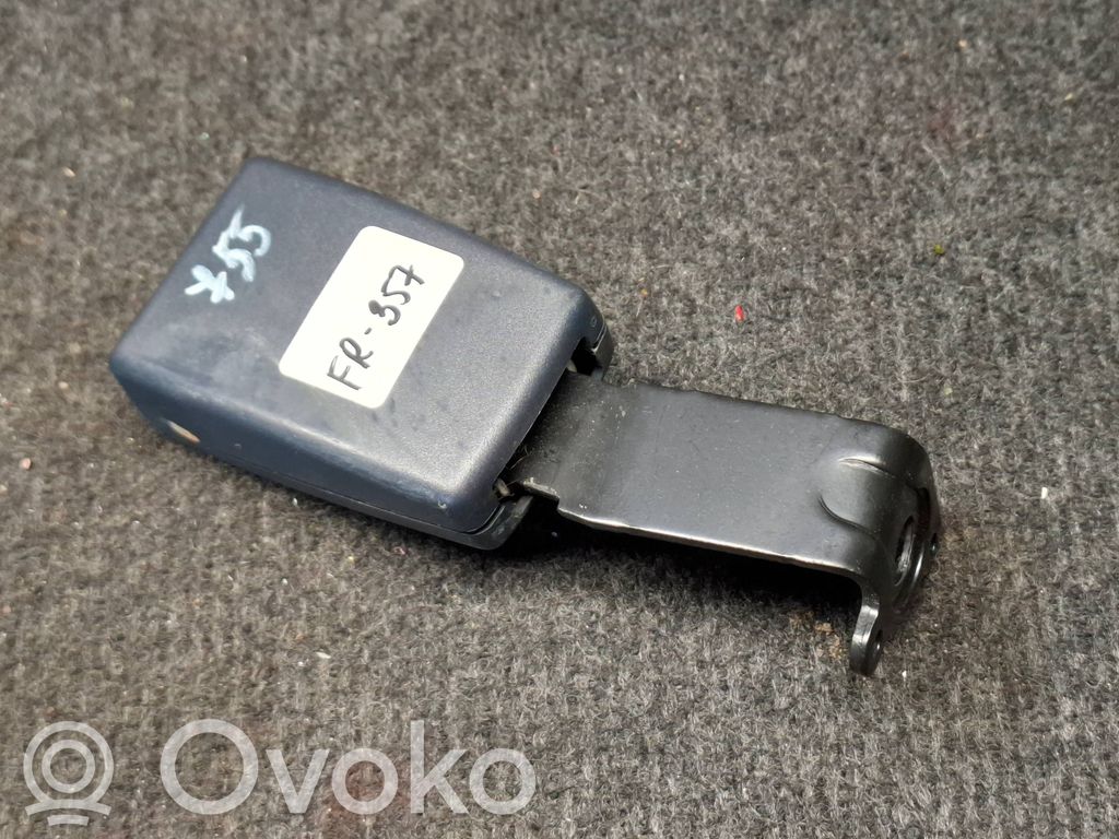 Audi A8 S8 D3 4E Gurtschloss hinten 