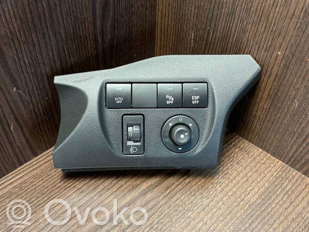 Citroen Berlingo Headlight level height control switch 