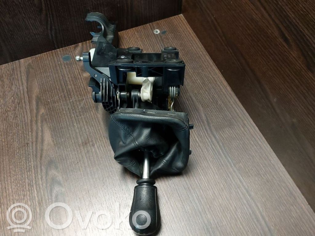 Ford Transit Pavarų perjungimo mechanizmas (kulisa) 