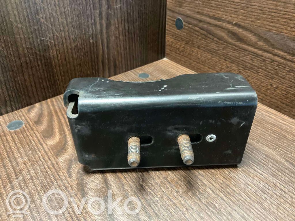 Iveco Daily 3rd gen Engine mount bracket 