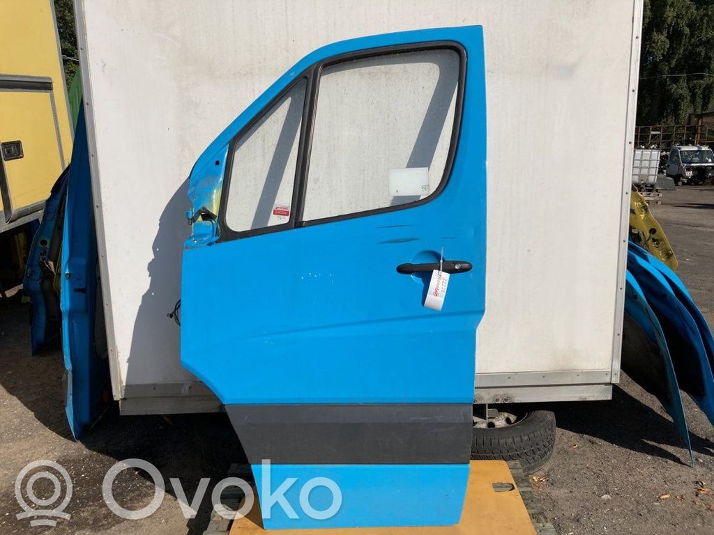Mercedes-Benz Sprinter W906 Portiera anteriore 
