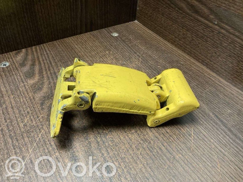 Iveco Daily 4th gen Loading door upper hinge 