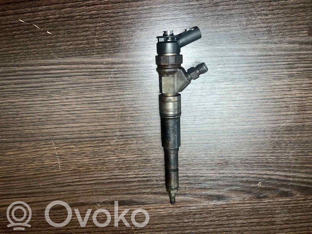 BMW 5 E60 E61 Fuel injector 