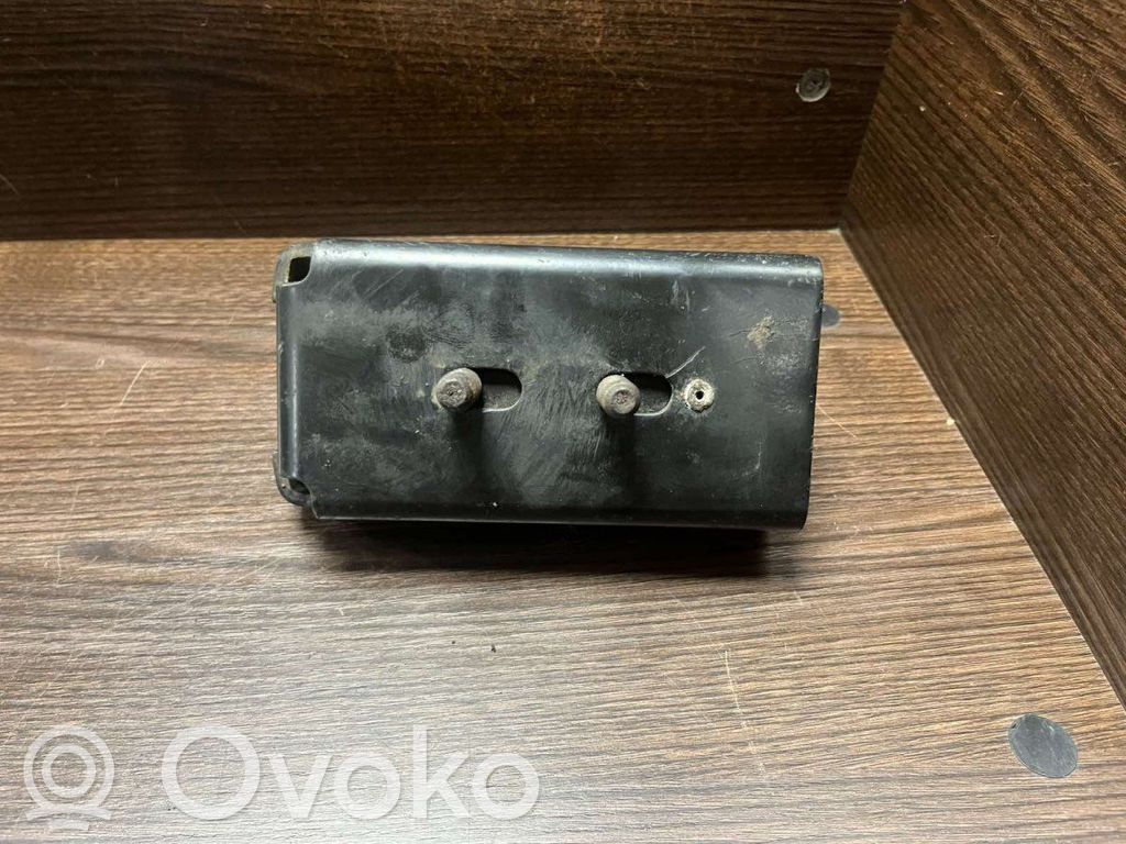 Iveco Daily 3rd gen Engine mount bracket 