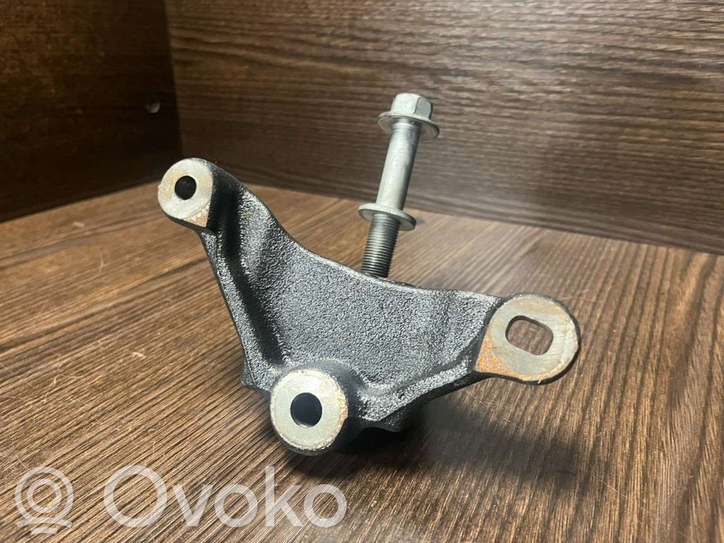 Renault Trafic III (X82) Engine mounting bracket 