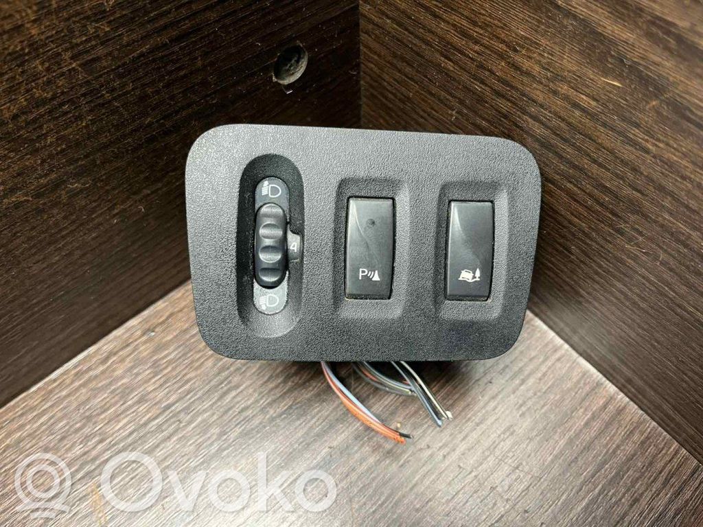 Headlight level height control switch   6321S861,6321S861,684950001R,8200379685