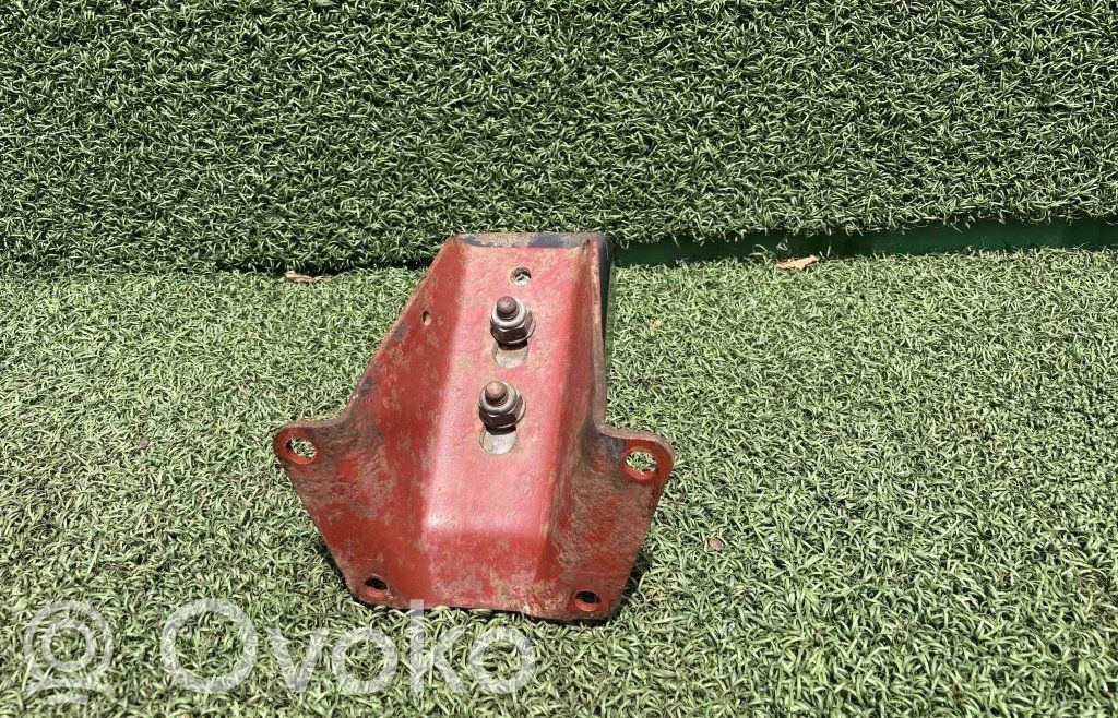 Iveco Daily 3rd gen Engine mount bracket 