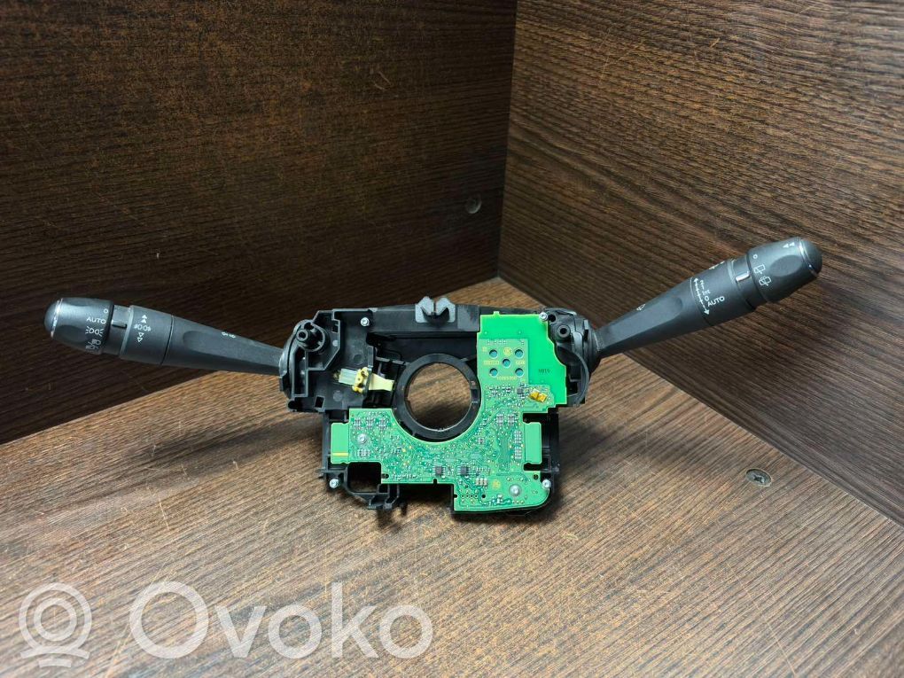 Toyota Proace Interruptor/palanca de limpiador de luz de giro 