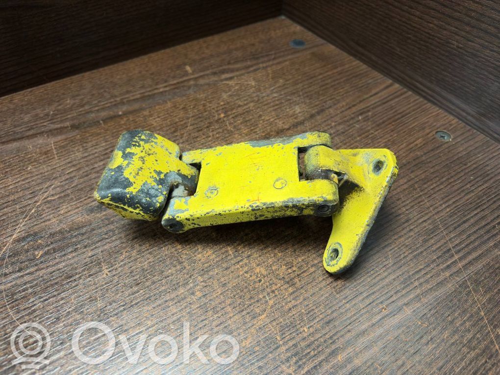 Iveco Daily 4th gen Loading door upper hinge 