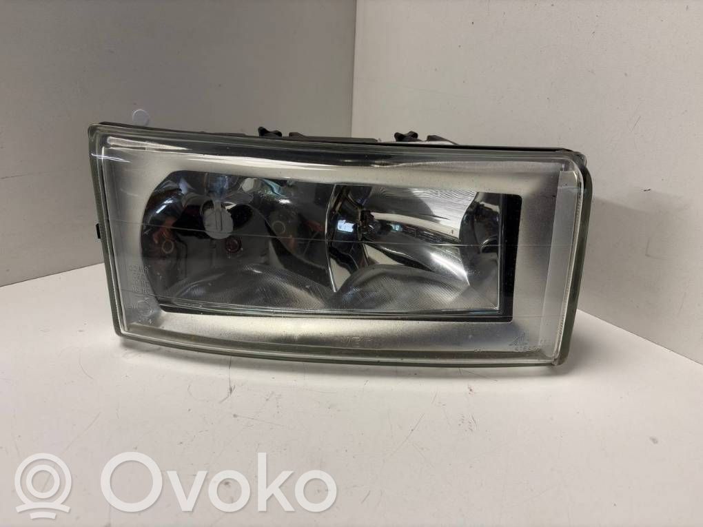 Iveco Daily 3rd gen Phare frontale 