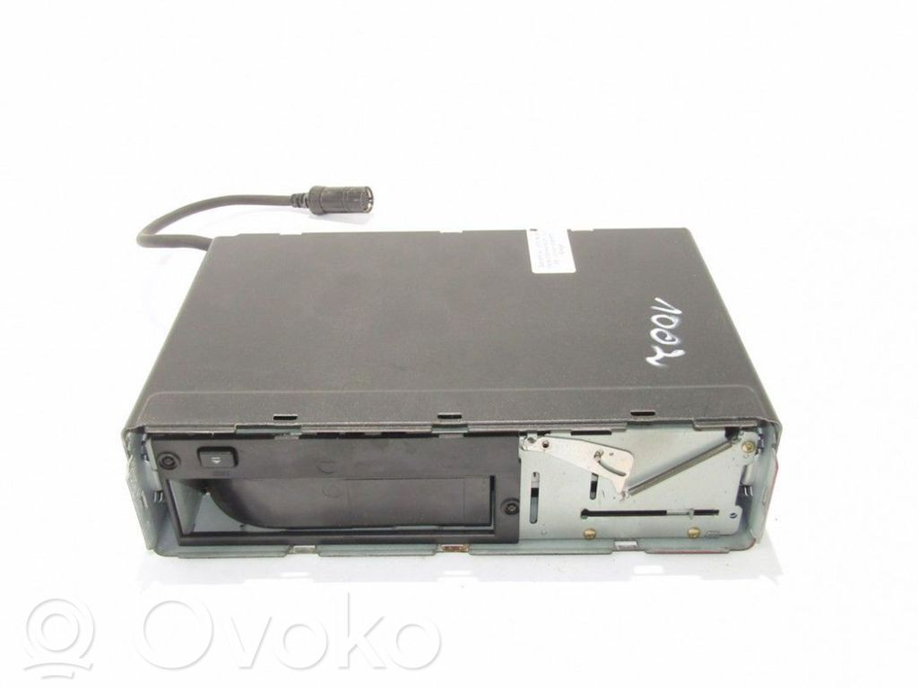 Audi A4 S4 B5 8D CD/DVD keitiklis 