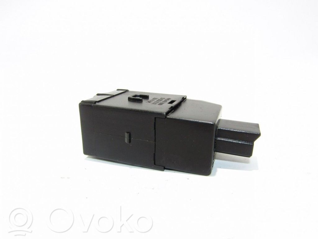 Other switches/knobs/shifts   MR114072,LK04000900