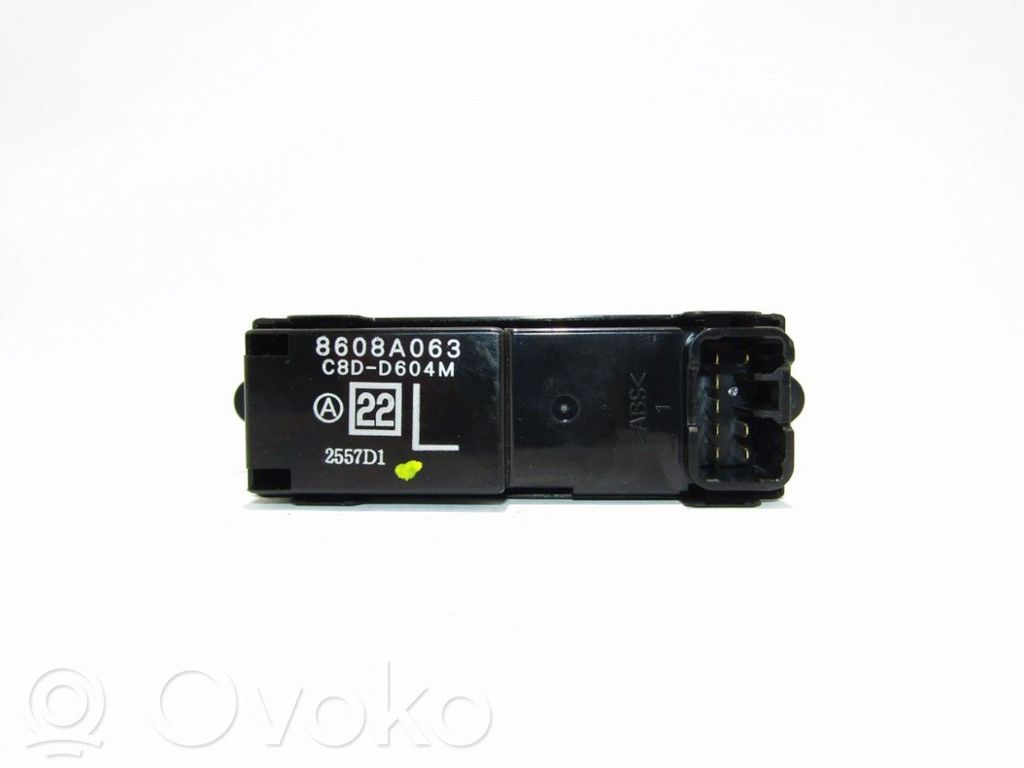 Interruptor del elevalunas eléctrico   8608A063