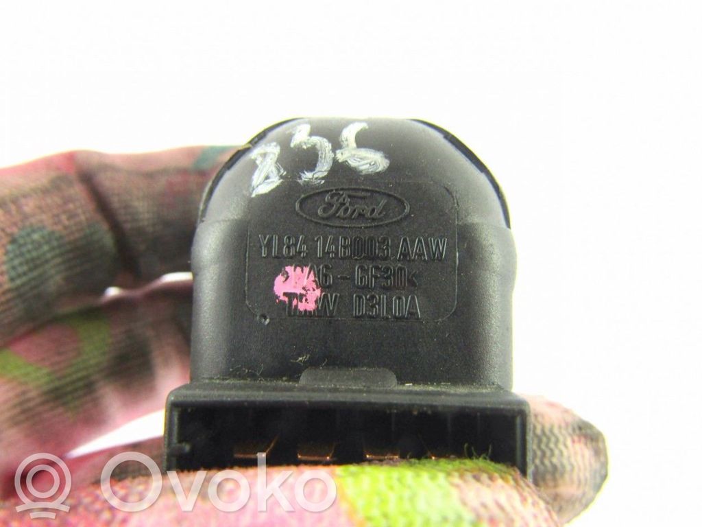 Mazda Tribute Wing mirror switch 