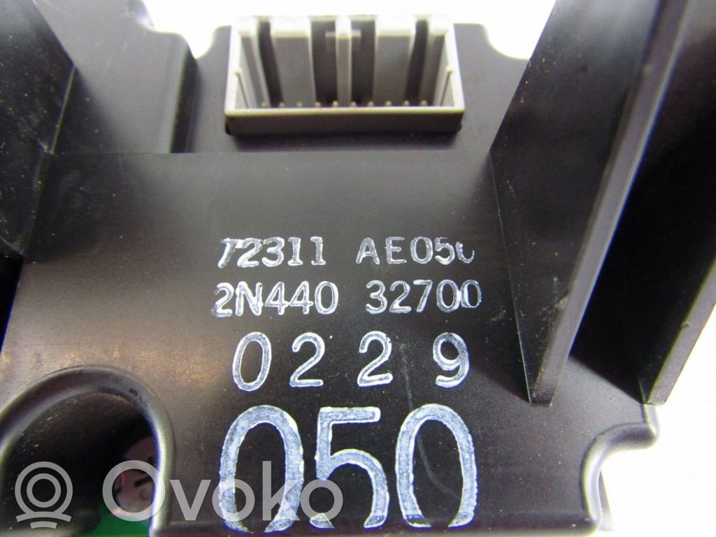 Subaru Legacy Climate control unit 