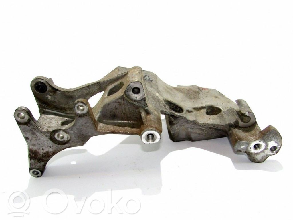 Power steering pump mounting bracket   NRA