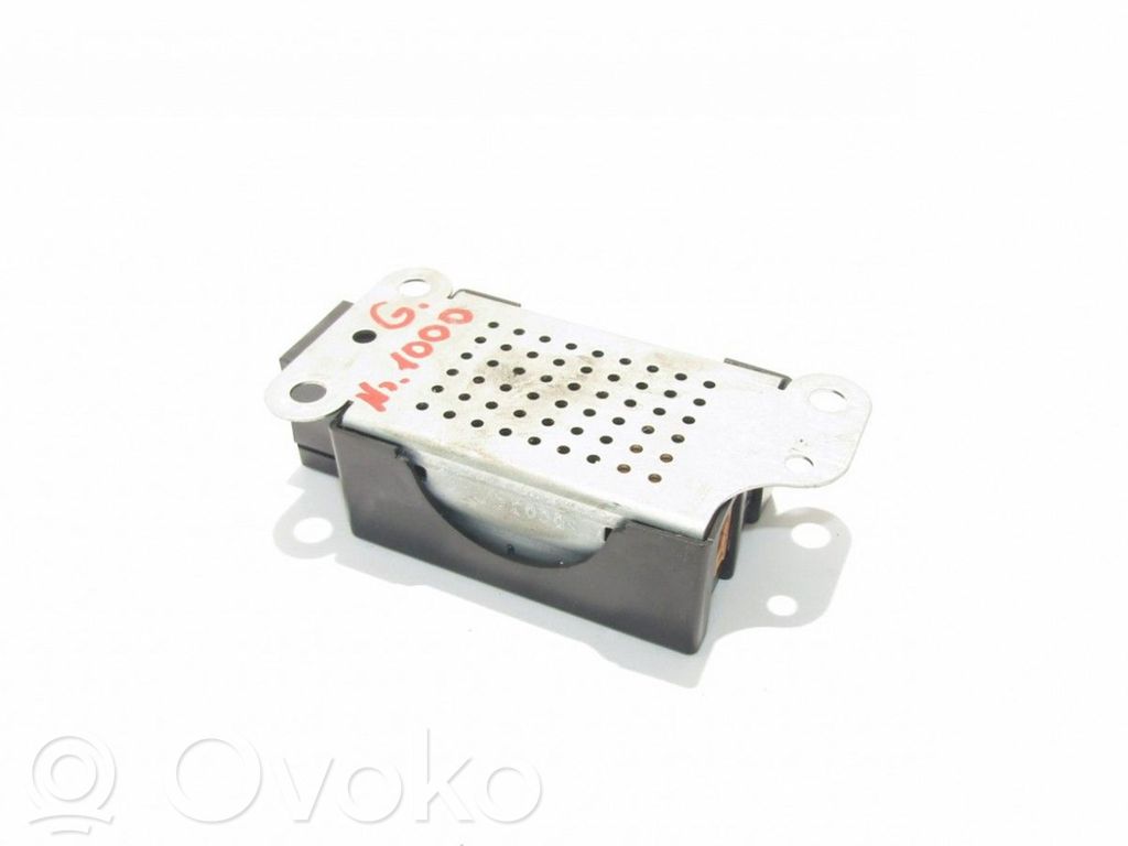 Volkswagen Golf VI Aerial antenna amplifier 