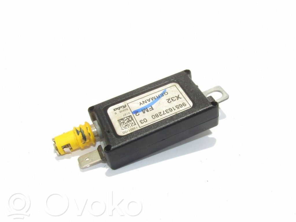 Citroen C5 Pystyantennivahvistin 