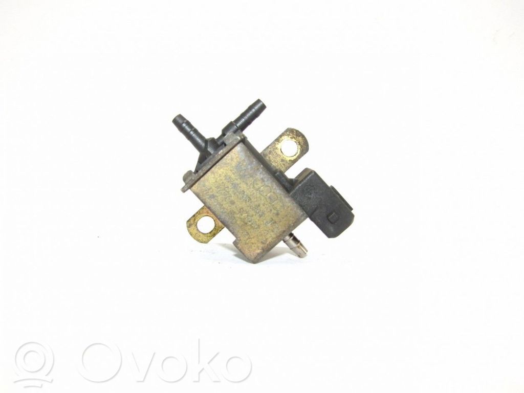 Audi A3 S3 8L Válvula de vacío 