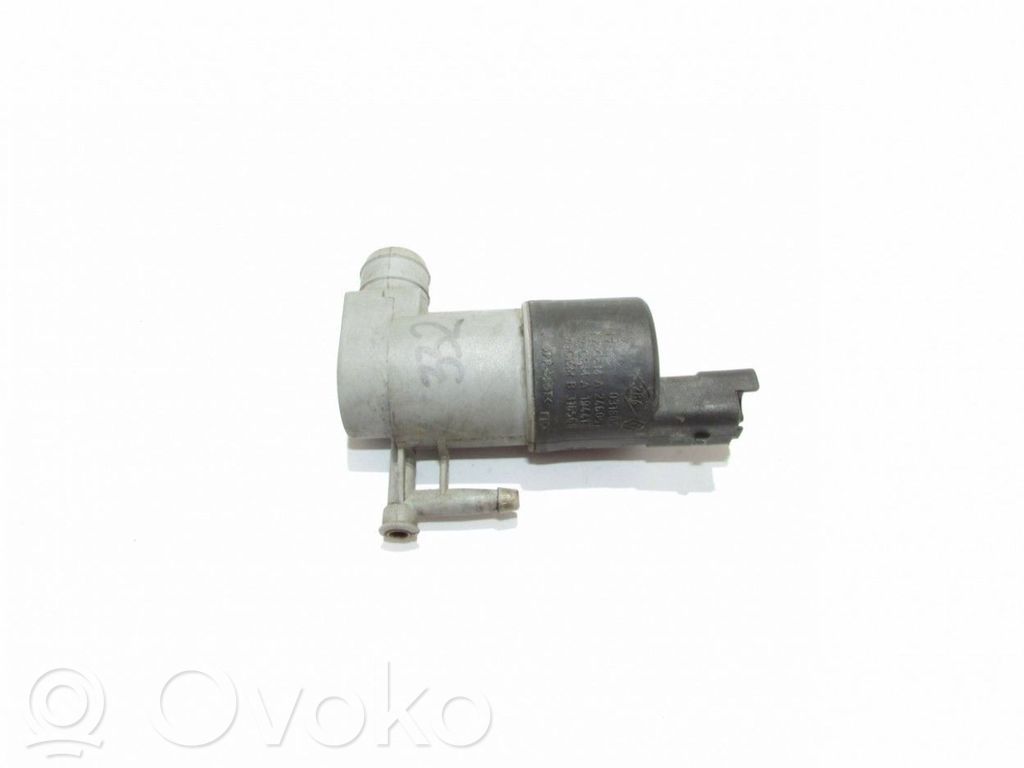 Nissan Navara D40 Windscreen/windshield washer pump 