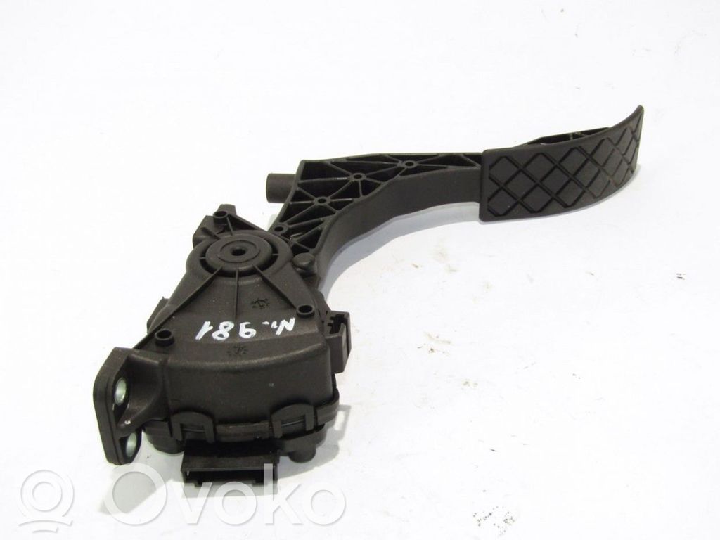 Accelerator throttle pedal   6Q1721503C,6PV00849601