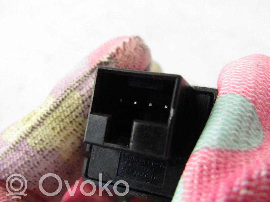Chevrolet Orlando Hazard light switch 