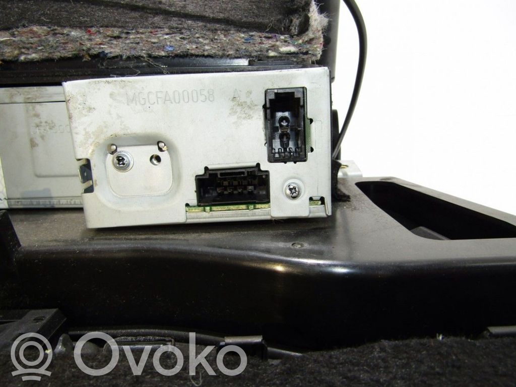 Daiktadėžė   4F1857035AH