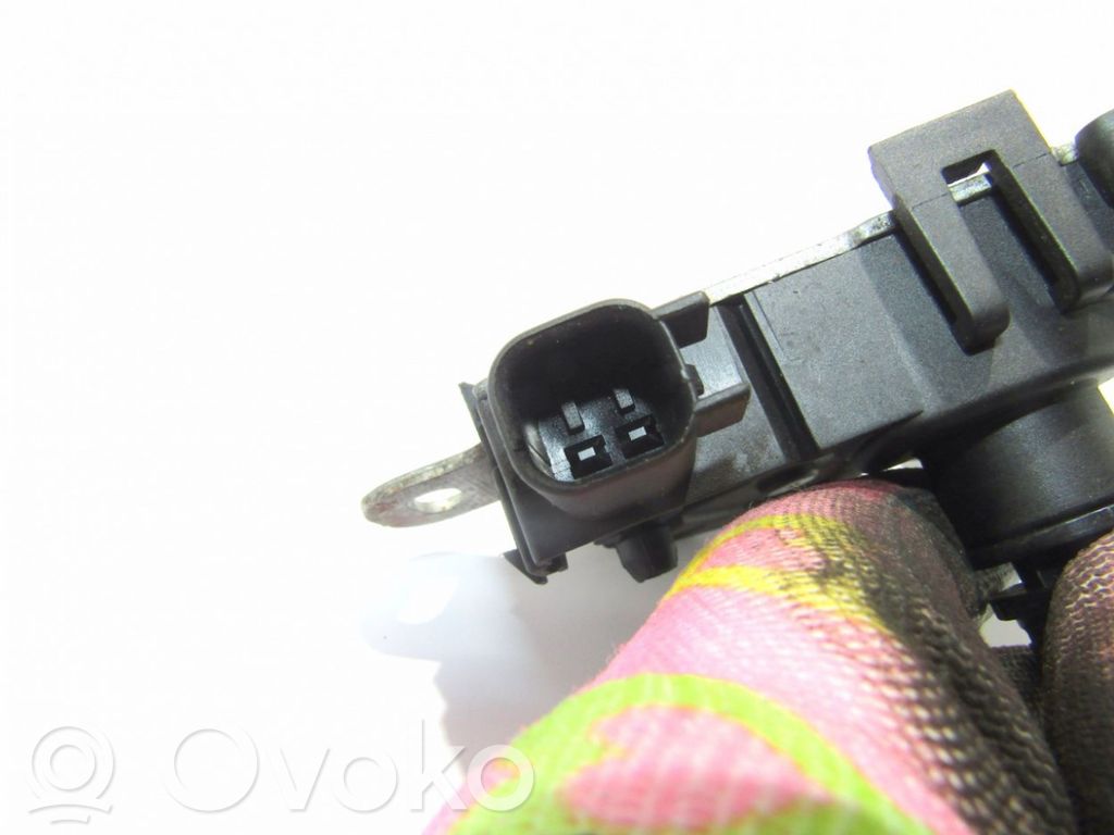 Ford Focus Spyna variklio dangčio 