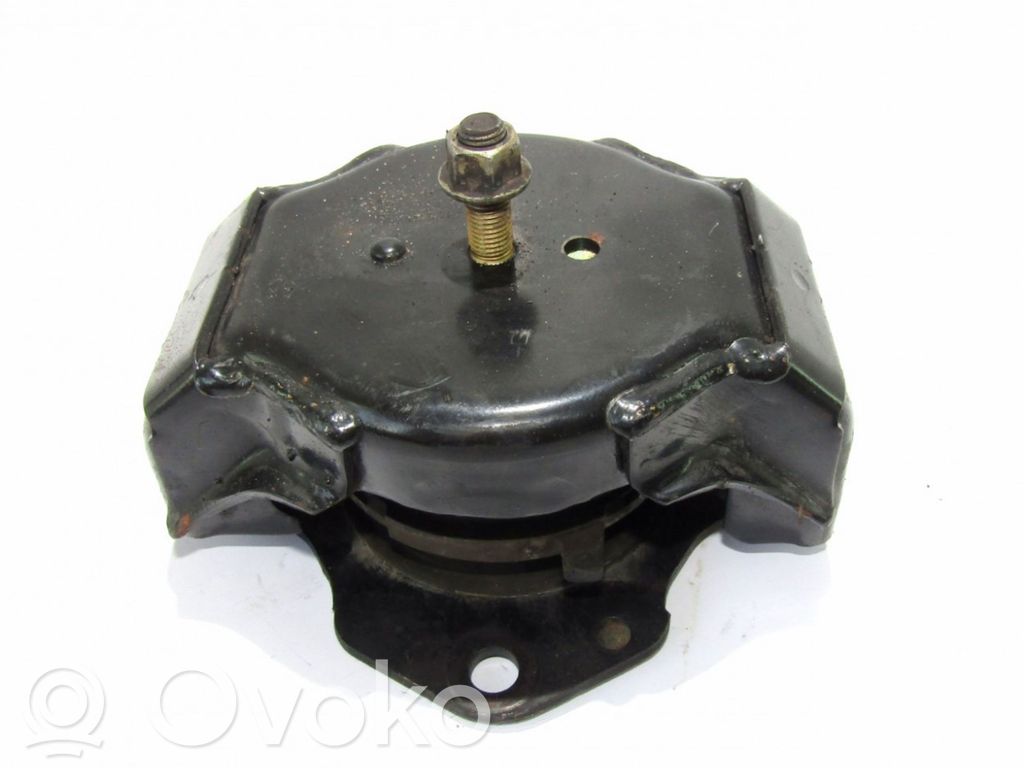 Mitsubishi Pajero Supporto di montaggio del motore 