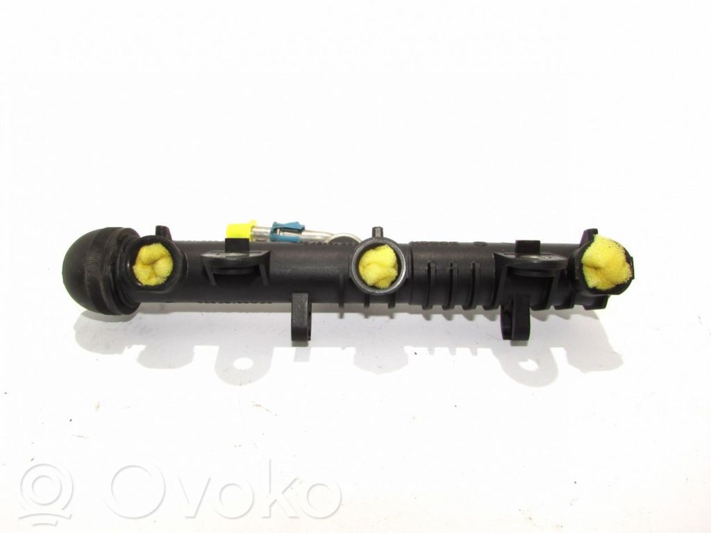 Opel Corsa C Tubo principal de alimentación del combustible 