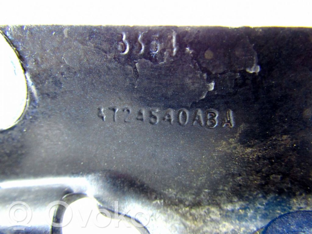 Dzinēja pārsega eņģe (-es)   4724540ABA