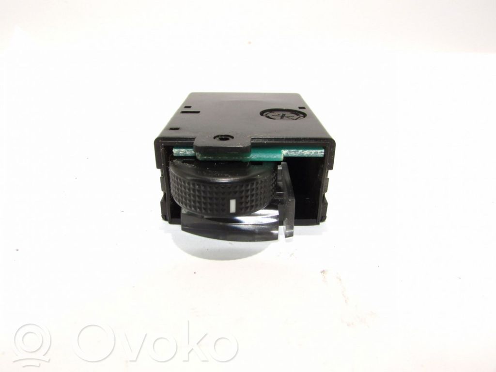 Daewoo Nubira Headlight level height control switch 