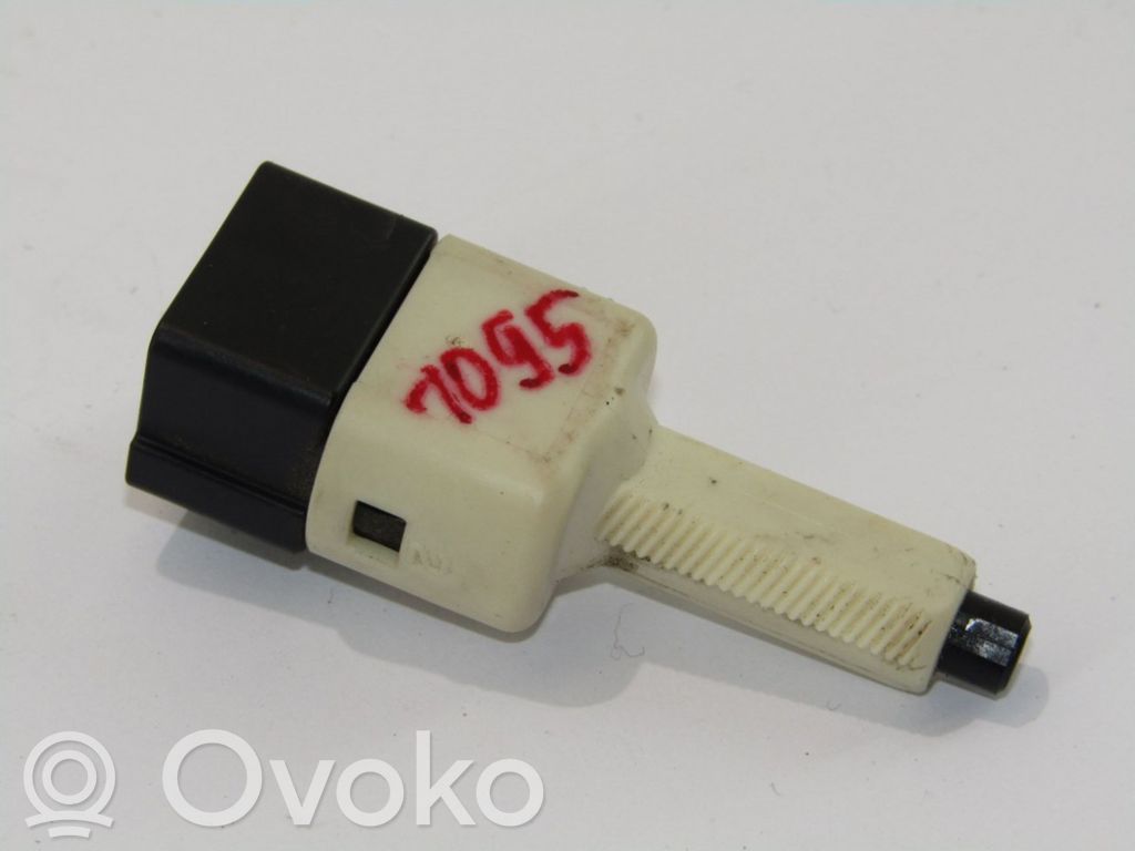 Interruptor sensor del pedal de freno