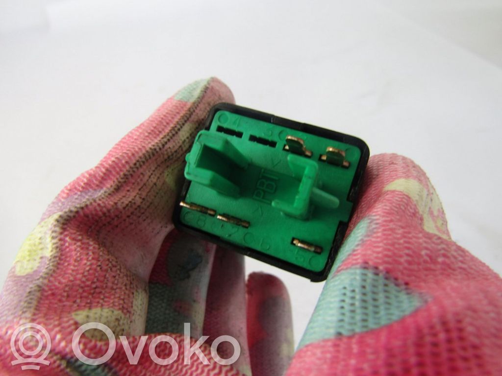 Saab 9-3 Ver1 Seat heating switch 