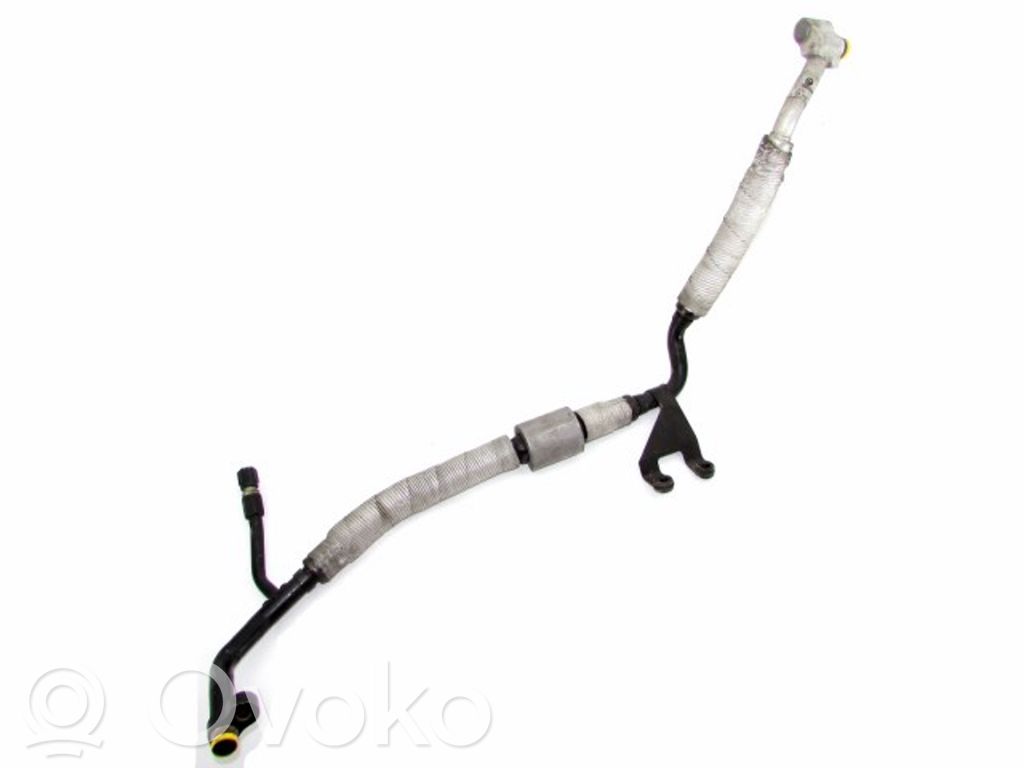 BMW 7 E65 E66 Ilmastointilaitteen putki (A/C) 