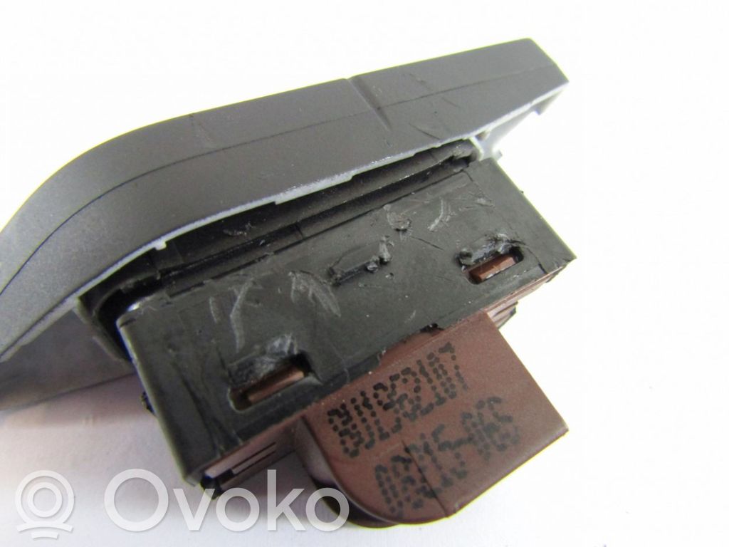 Audi Q3 8U Other switches/knobs/shifts 