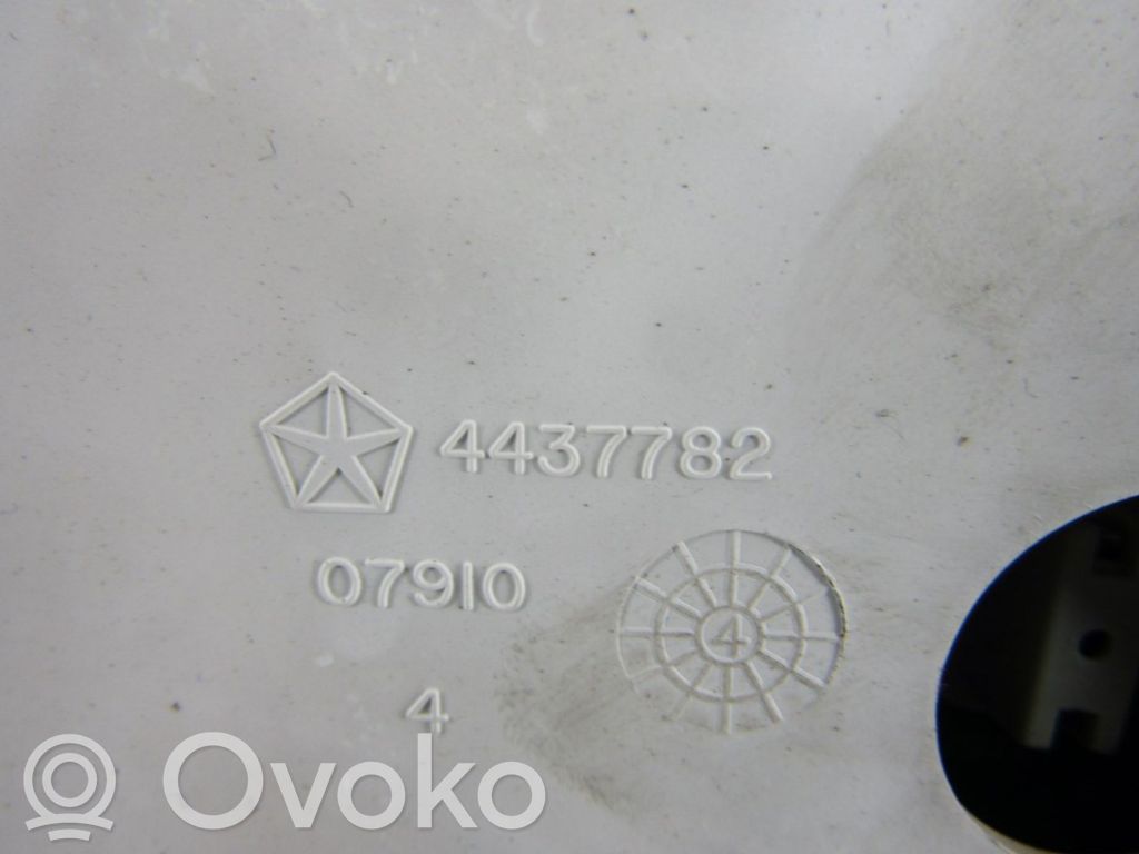 Geschwindigkeitsmesser Cockpit   4437782