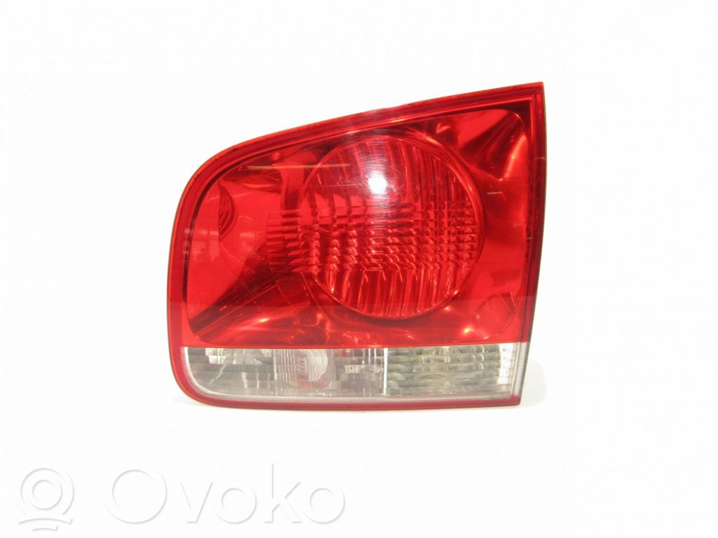 Volkswagen Touareg I Lampy tylnej klapy bagażnika 
