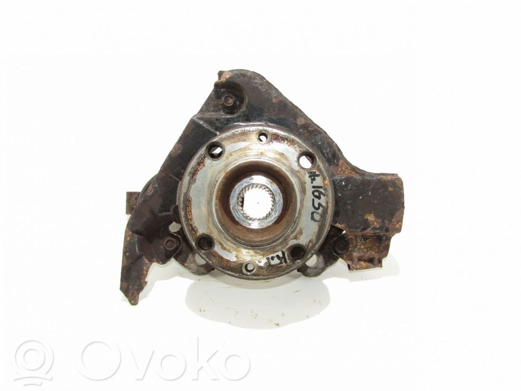 Front wheel hub