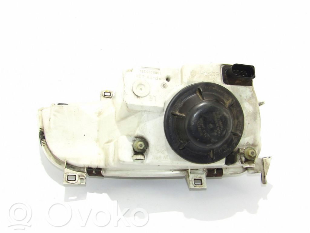 Scheinwerfer   0301048301