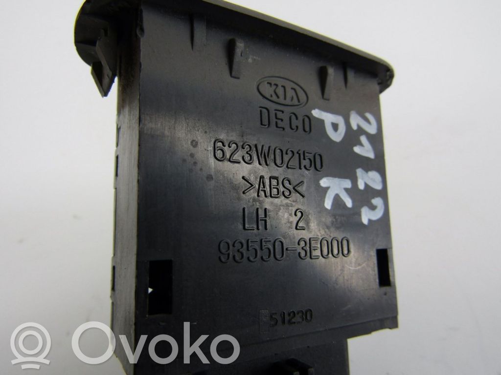 Interruptor para abrir la puerta trasera   623W02150,935503E000