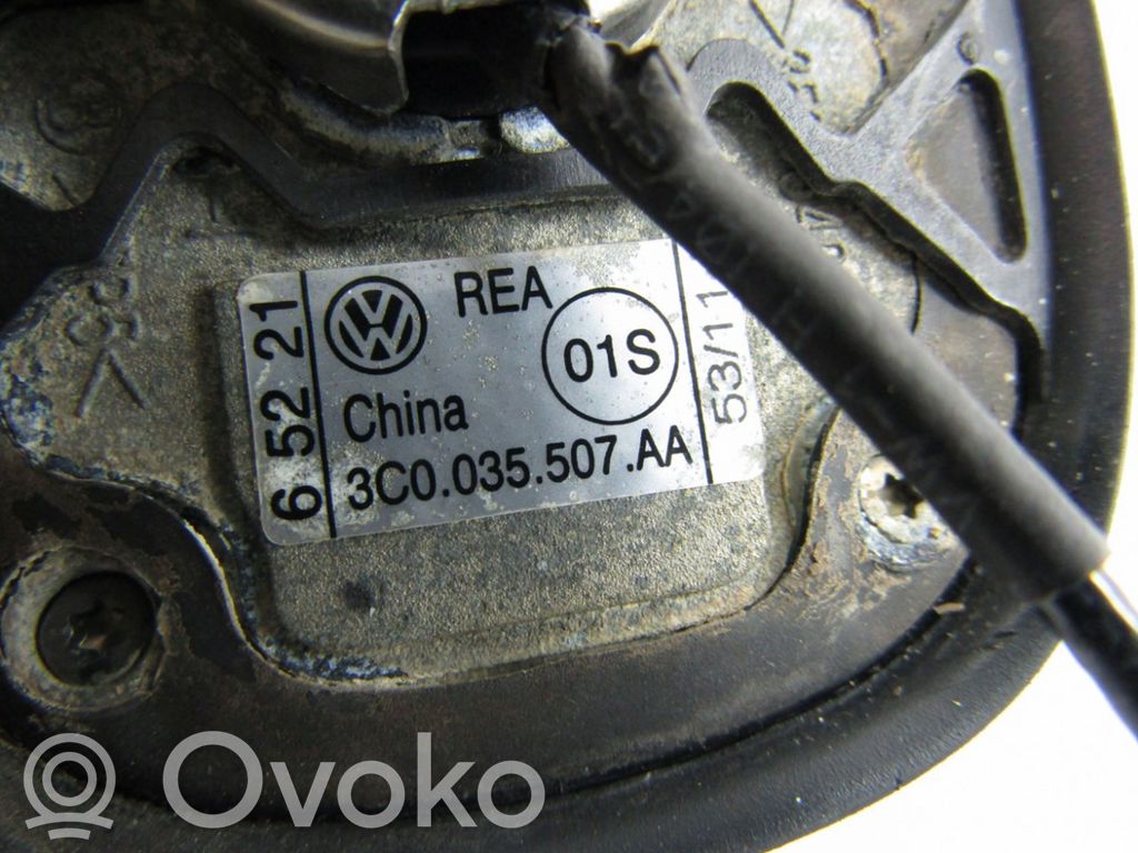 Volkswagen PASSAT B7 Antena radiowa