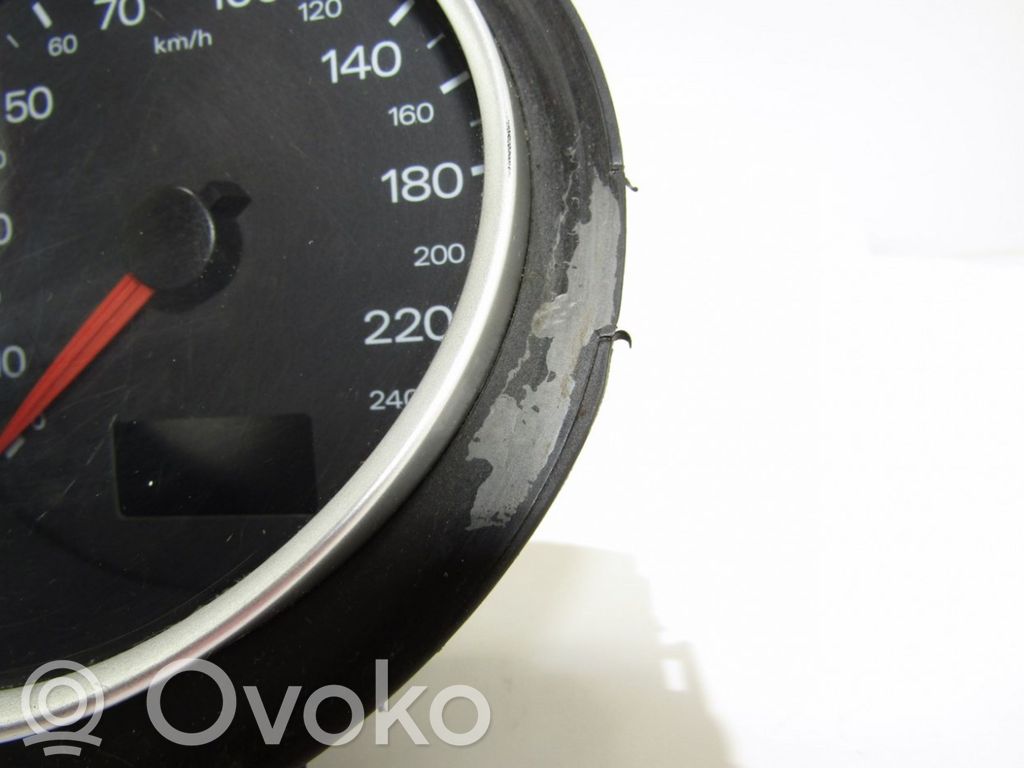 Audi A2 Speedometer (instrument cluster) 