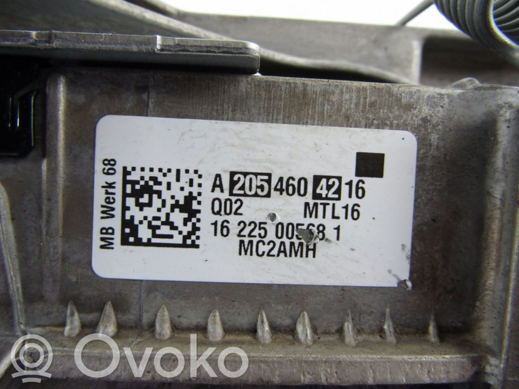 Ohjauspyörän akseli   A2054604216