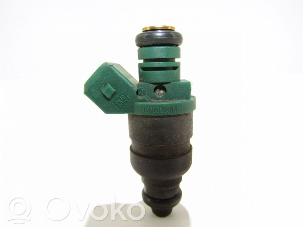 Inyector de combustible   037906031AA