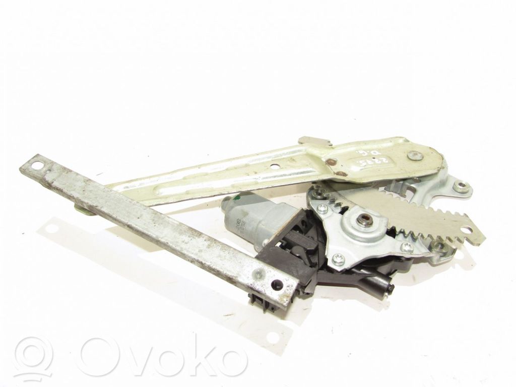 Nissan Juke I F15 Regulador con motor de la ventanilla de la puerta corredera