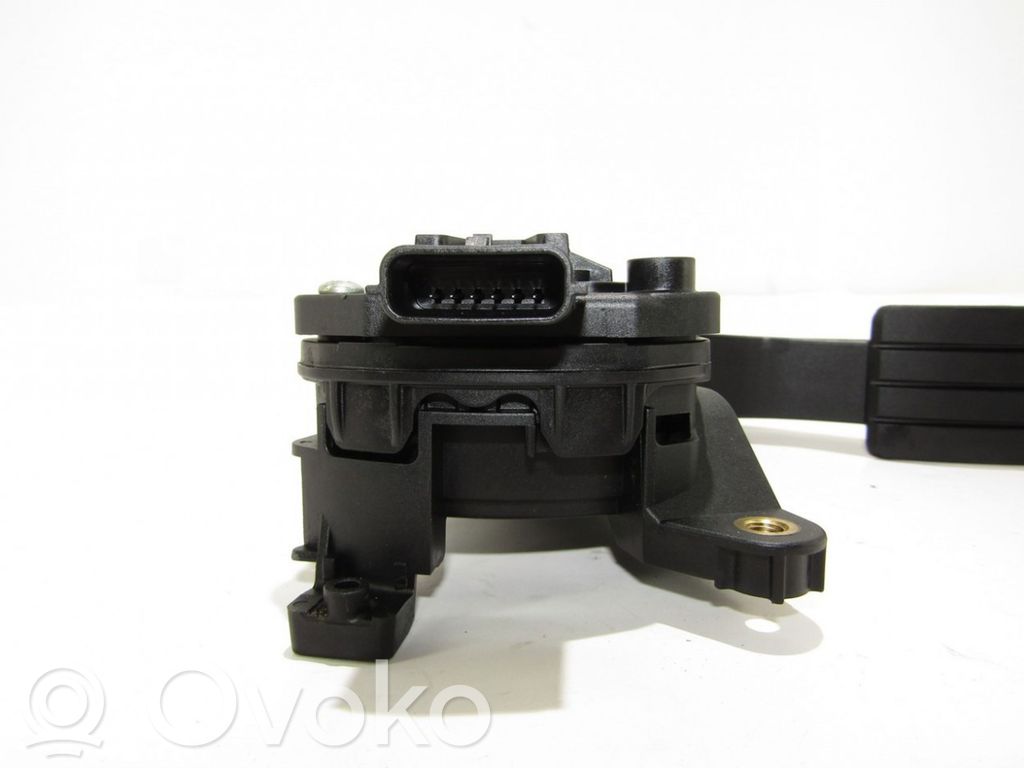 Gaspedal   180029347R