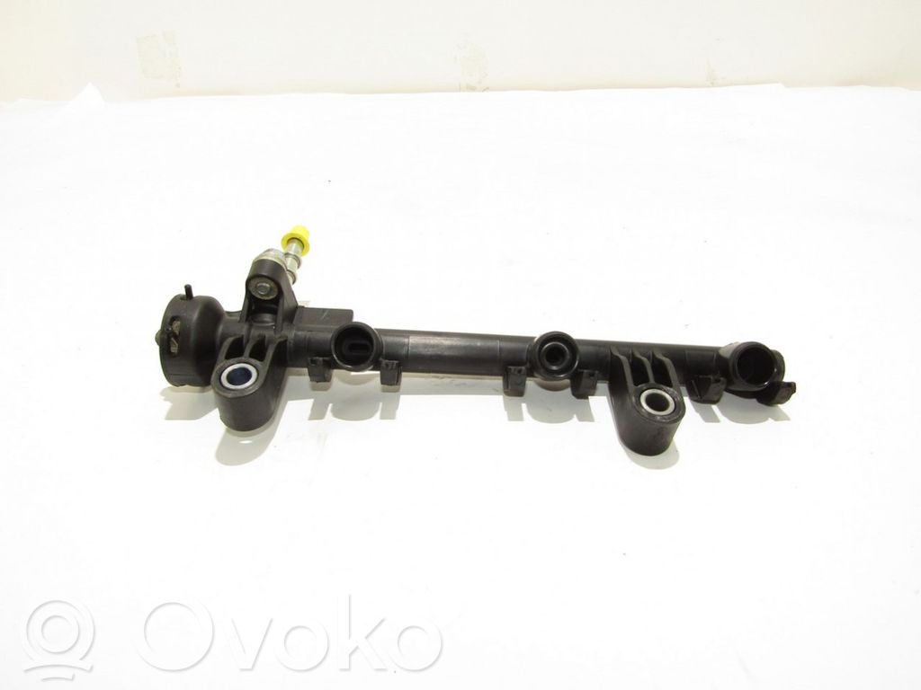 Tubo carburante   238140Q010A